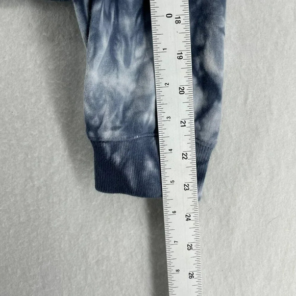 SoulCycle Sweatshirt Women's Sz M Blue Tie Dye Crew Neck Cropped Pullover - Picture 4 of 13
